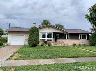 1770 N Hickory St, Ishpeming, MI 49849