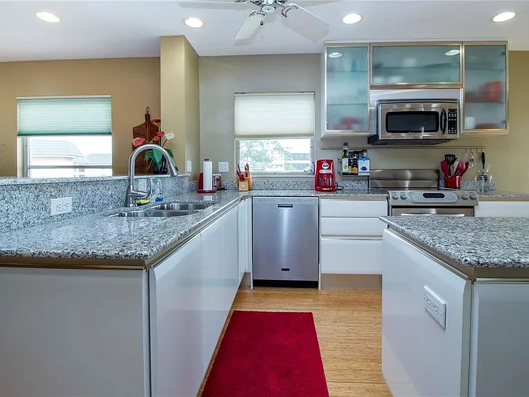 8625 Midnight Pass Rd #B508 — Photo 12