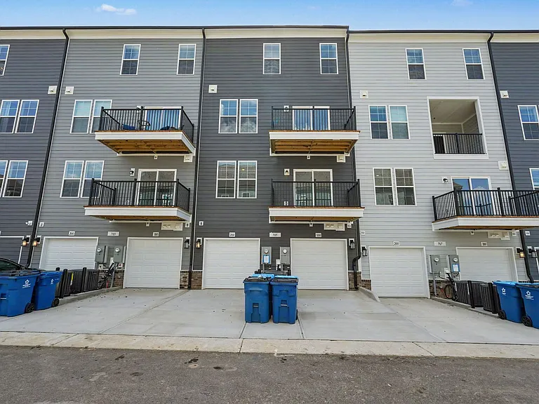 705 Grove Edge Ln #100 — Photo 25