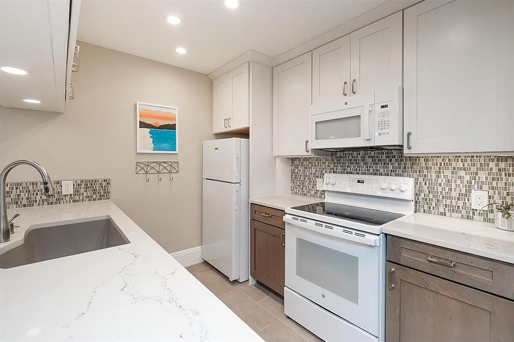 10737 San Diego Mission Road #110 - 1 — Photo 3