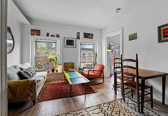 2nd image of 47 Saint Felix St APT 4F