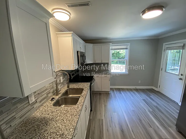 16623 Braswell St — Photo 29