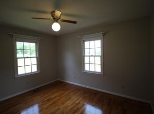 2493 Side Ln, Conover, NC 28613