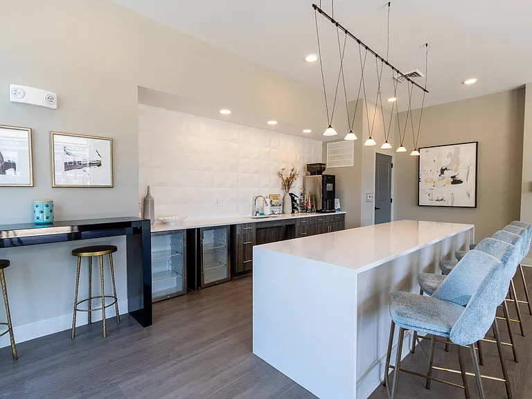 Altitude Raleigh Apartments — Photo 26