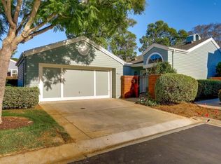 919 Myrtle Ct, Carlsbad, CA 92011