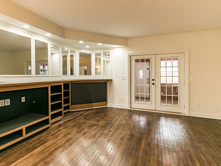 1207 Madison St #1 — Photo 10