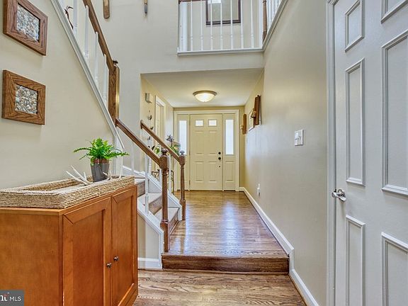 4th image of 3866 Waythorn Pl