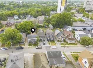 32 Division St, Saint Catharines, ON L2R 3G2