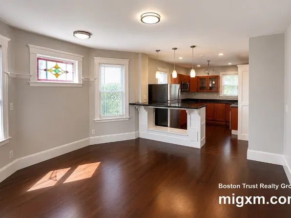 22 Rowell St #2, Dorchester, MA 02125