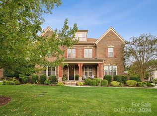 2109 Worthington Dr, Matthews, NC 28104