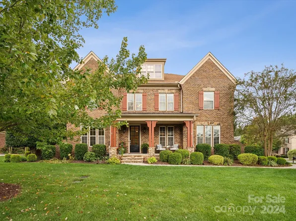 2109 Worthington Dr, Matthews, NC 28104