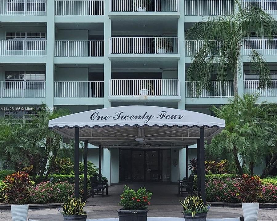 1st image of 806 Cypress Grove Ln APT 403