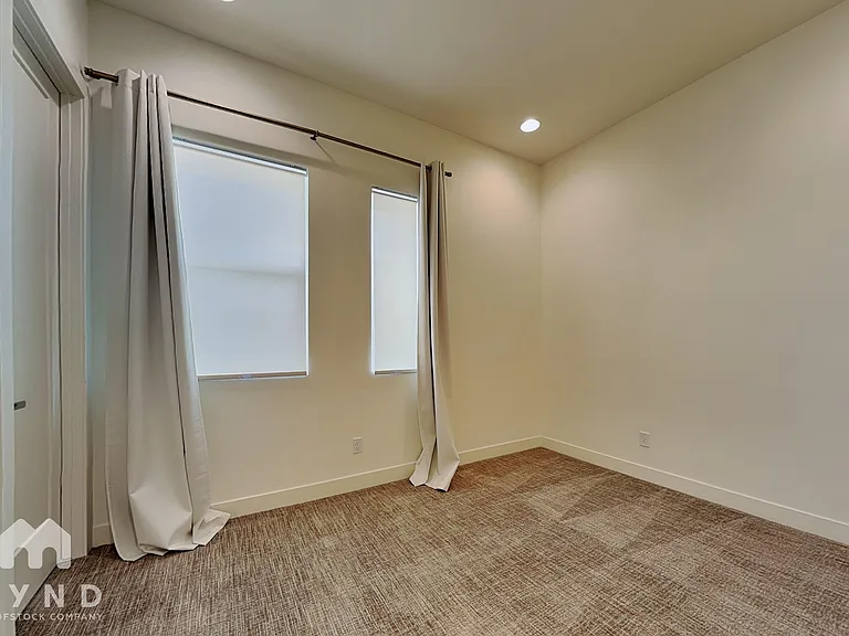 6807 E Orion Dr — Photo 11