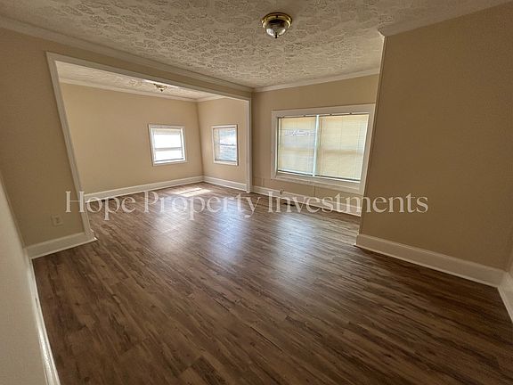 2nd image of 11 Gay St