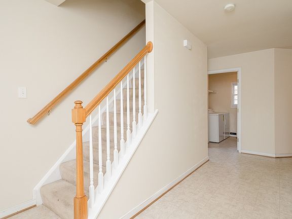 3rd image of 2916 Greenway Ave