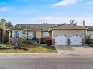 607 E 9th St SE, High River, AB T1V 1L1