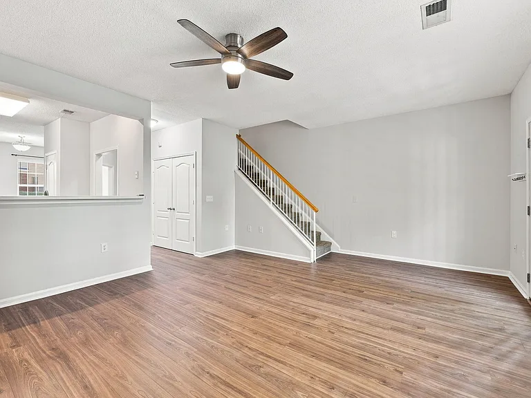 360 Willhaven Dr — Photo 20