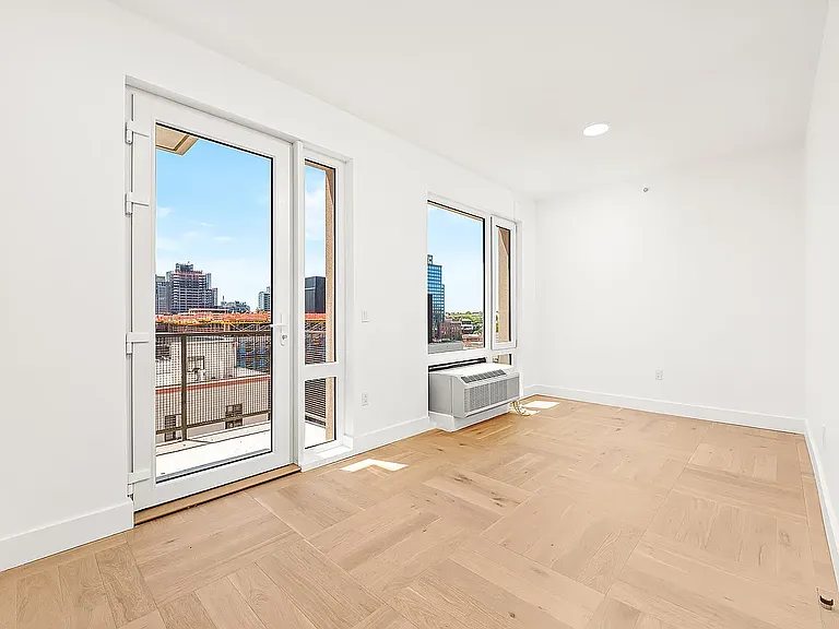 526 Baltic St #7D — Photo 6