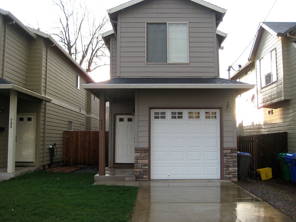 Exterior Street View