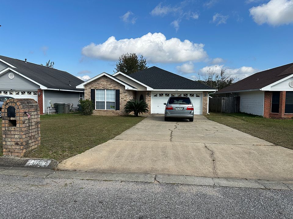 1st image of 5008 Antoine Pl