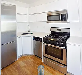 Rented by Skyline Group Real Estate