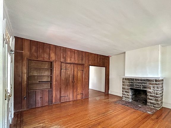 5th image of 2803 W Queen Ln Floor 1