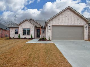 3879 Spencer Crossing Dr, Benton, AR 72019