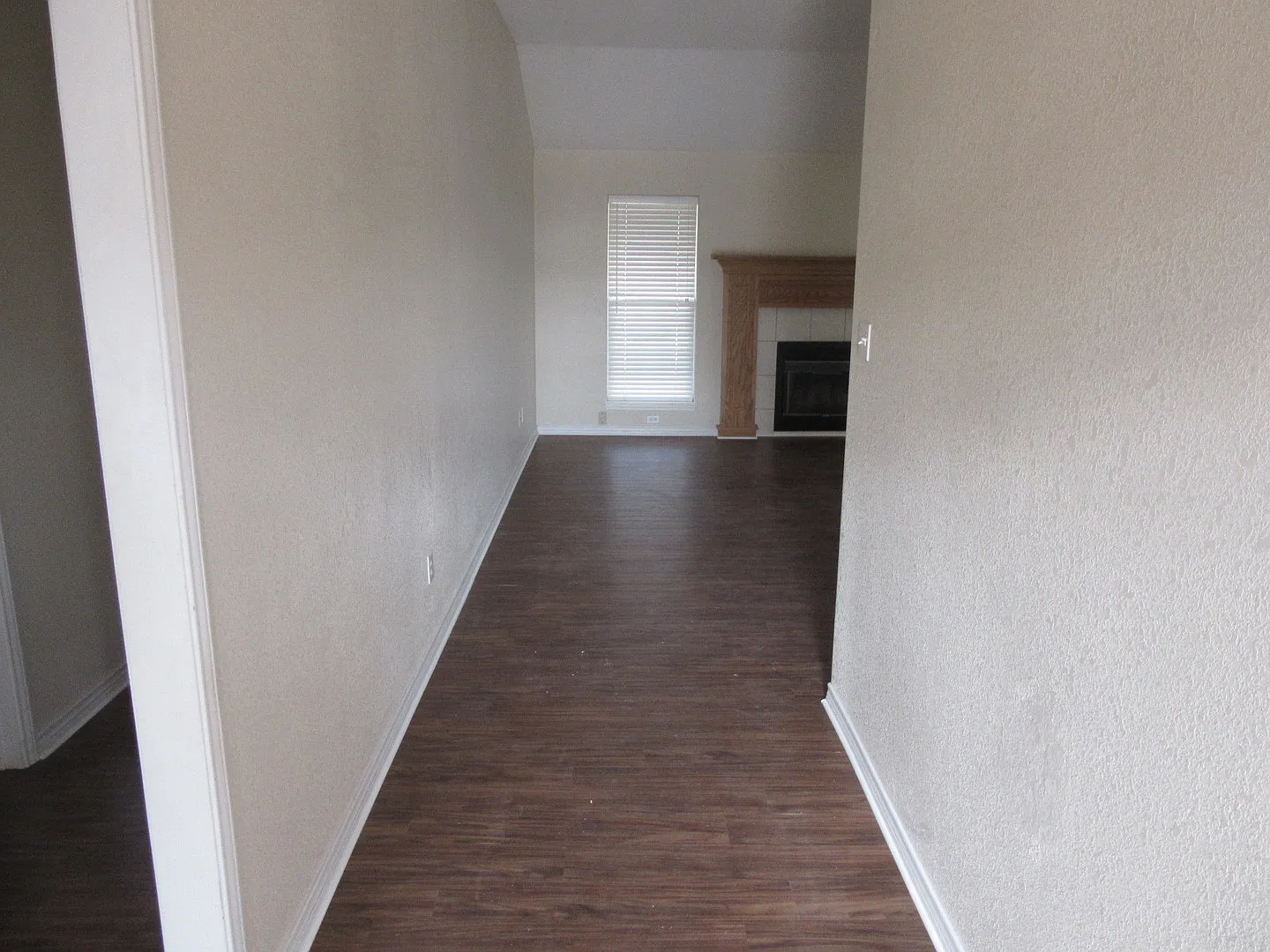5280 Western Plains — Photo 2