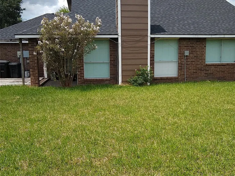 13507 Somersworth Dr — Photo 1