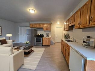2583 W Bradford Ct, Roseburg, OR 97471