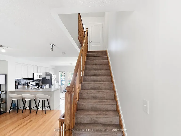 112 Harbourside Dr — Photo 21