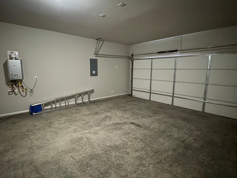 6302 Oracle Dr — Photo 24