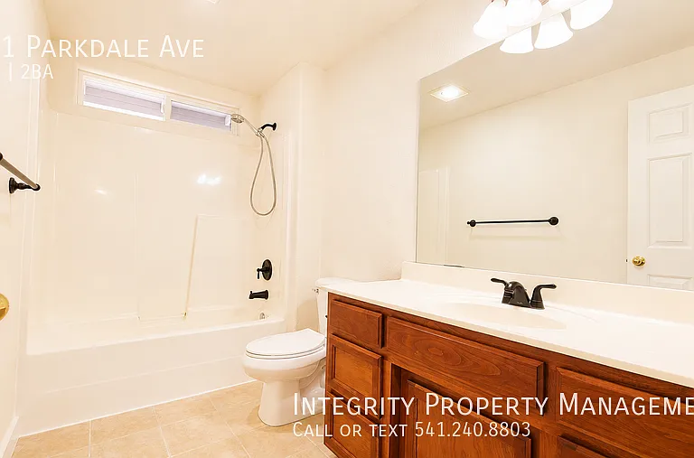 941 Parkdale Ave — Photo 12