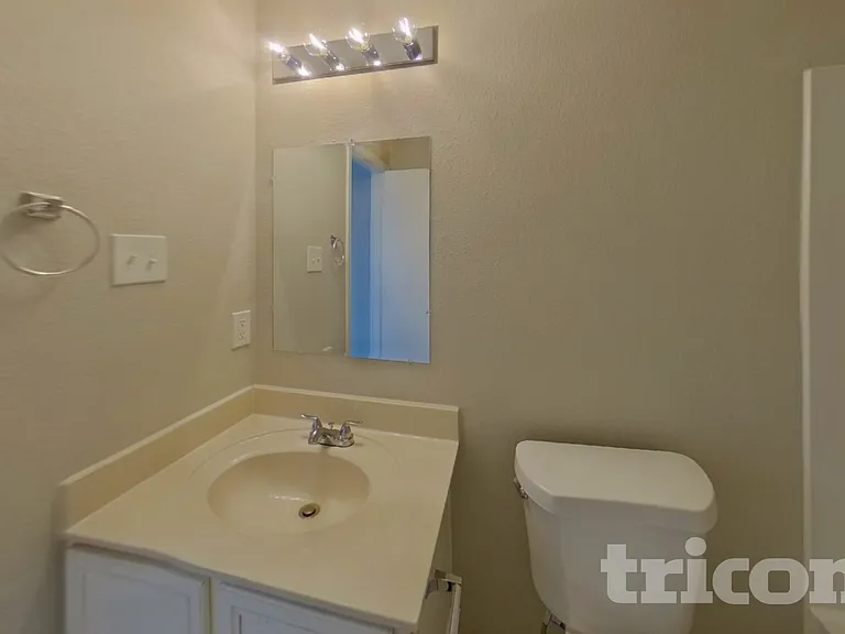 1221 Dianthus Dr — Photo 18