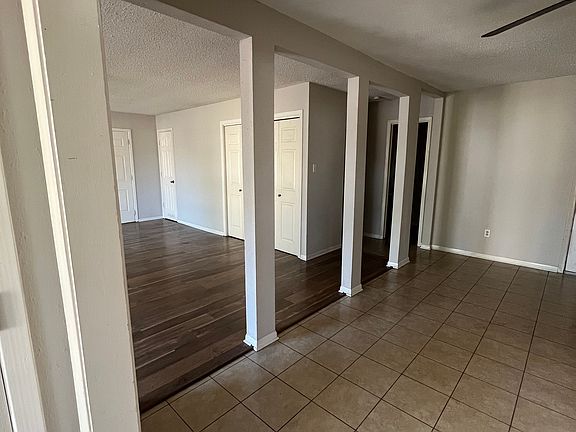 3rd image of 6514 Bramley Dr