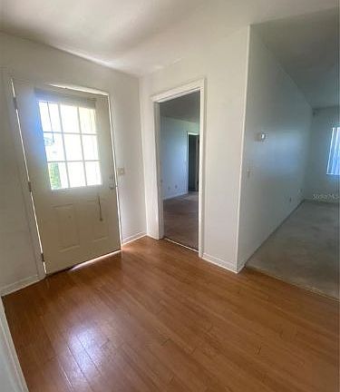 3rd image of 1363 Meadowbrook St