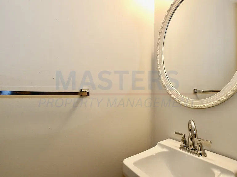 5929 Black Oak Dr #C — Photo 5