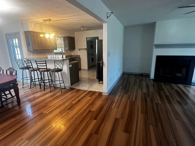4207 Coffman Blvd — Photo 5