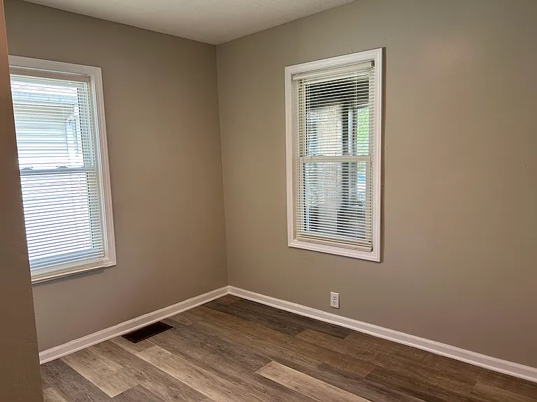 1506 N Grant Ave — Photo 7