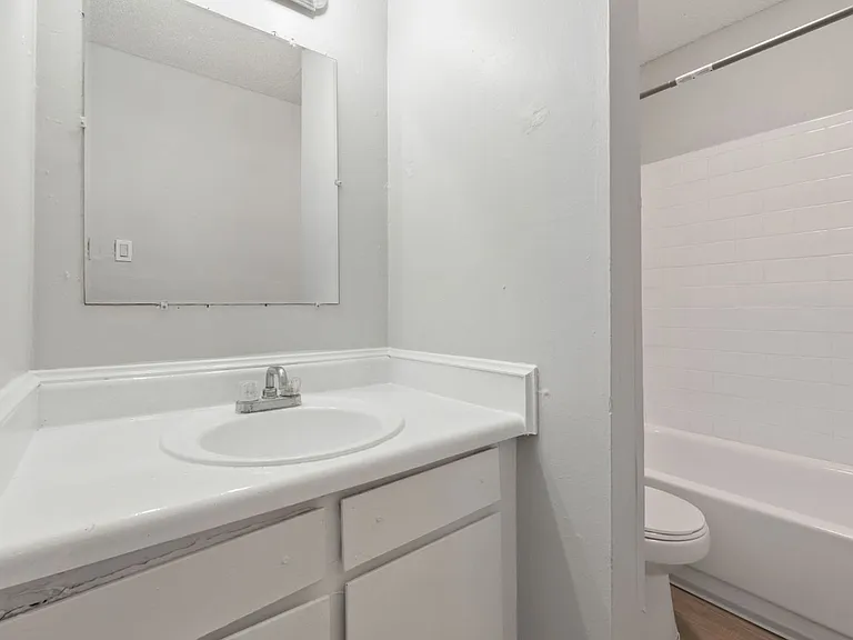 Magnolia Flats — Photo 38