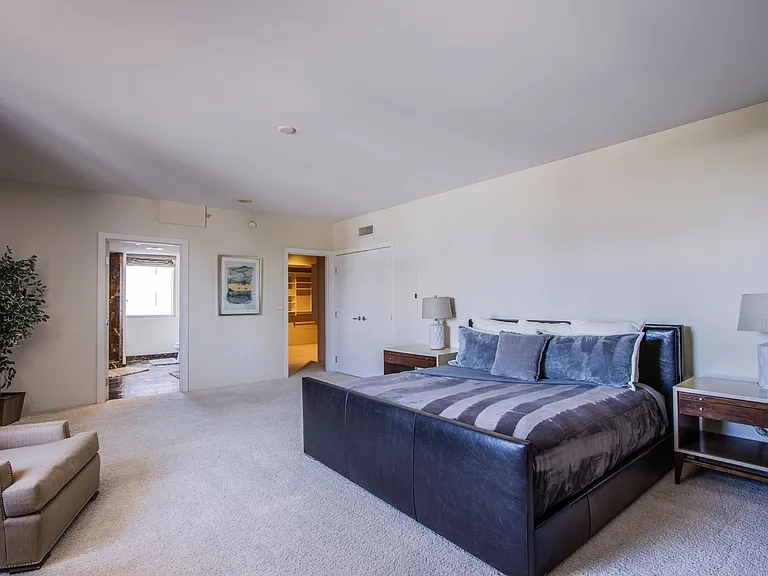 360 E Desert Inn Rd #1008 — Photo 19