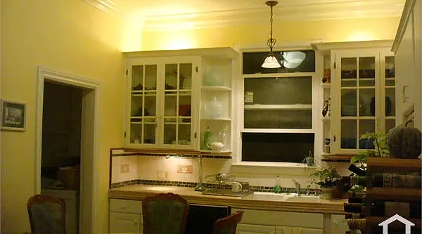 4 bed, 1400 sqft, $4,199 — Photo 3