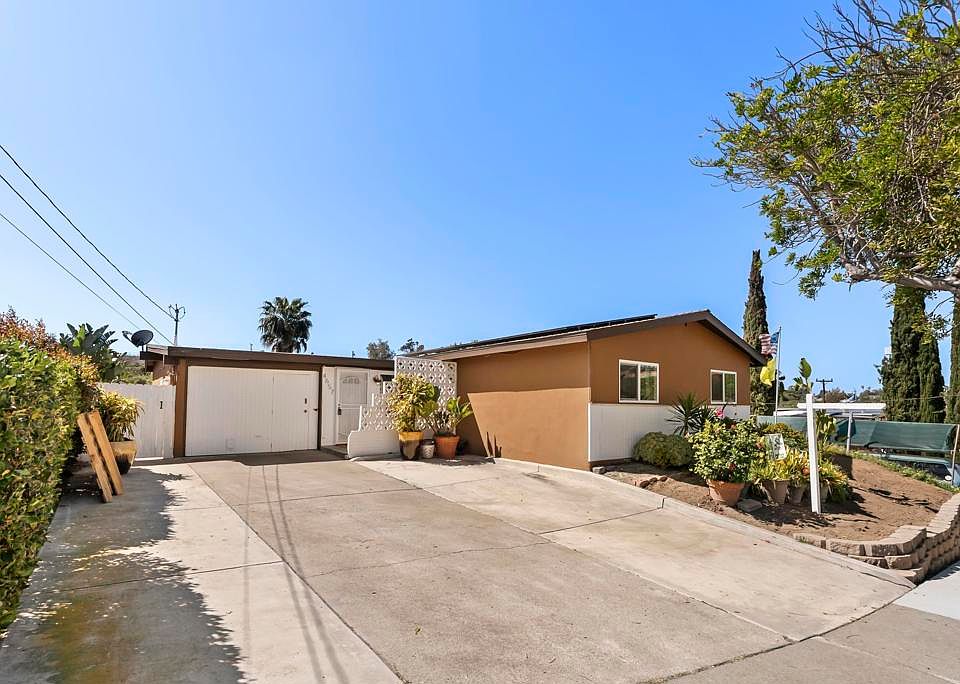 1st image of 4657 Chateau Pl