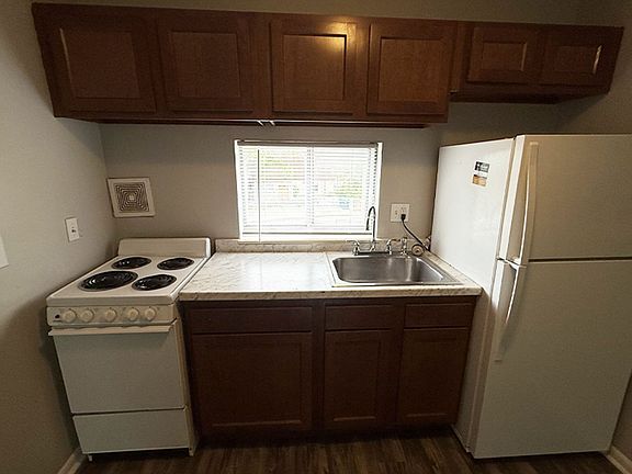 4th image of 3033 Clifton Ave APT 10