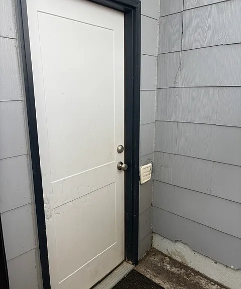 1670 S Vallejo St — Photo 4