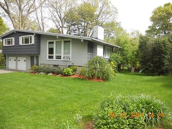 1st image of 17 Tirrell Cres