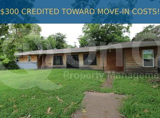 17 Macarthur Dr UNIT B, Denison, TX 75020