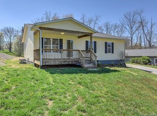 64 Spring St, Canton, NC 28716