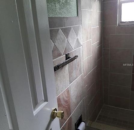 5th image of 1613 Jemima Ave #4