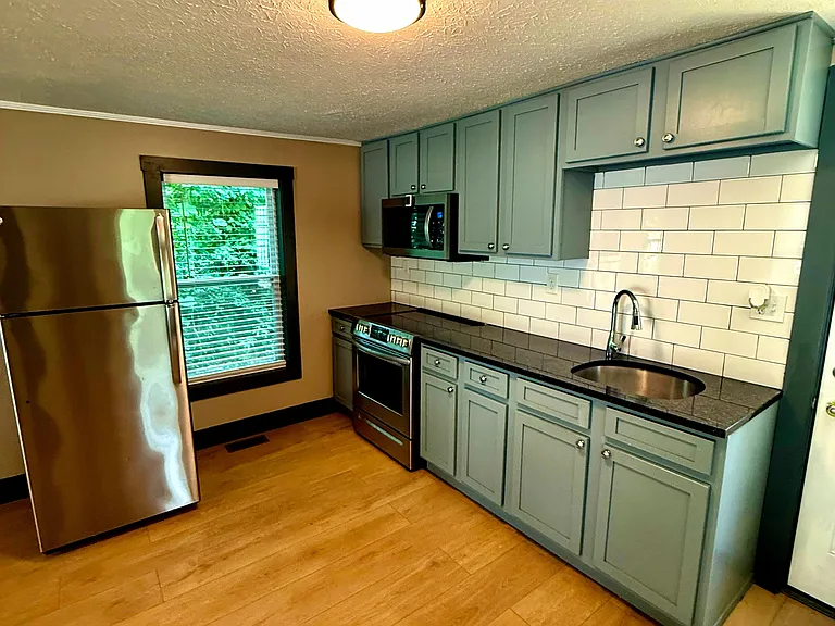 604 McCurdy Rd — Photo 5